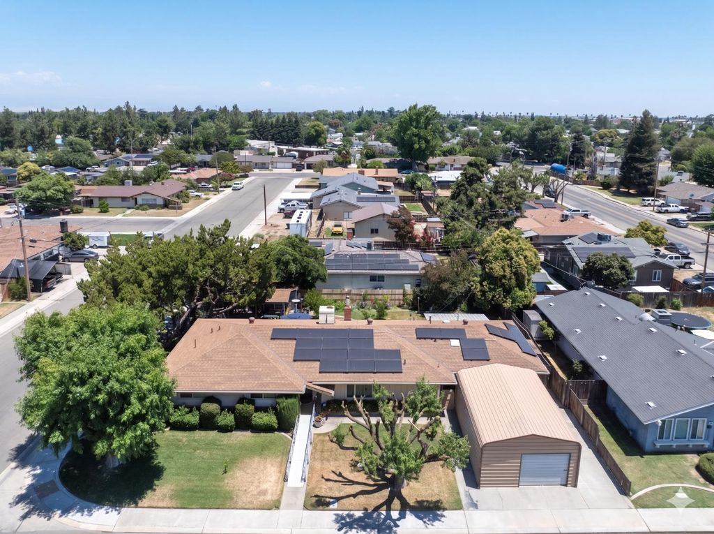 Image 23 of property listing at 105 Gill Way, Chowchilla, CA 93610