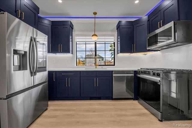 2623 Fairview Street, Detroit, MI 48214