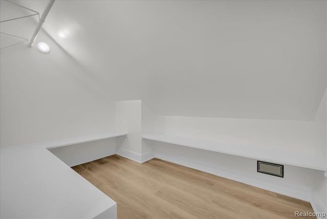 2623 Fairview Street, Detroit, MI 48214