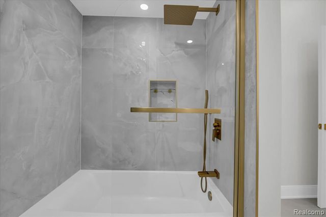 2623 Fairview Street, Detroit, MI 48214