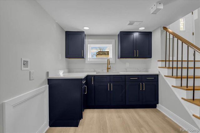 2623 Fairview Street, Detroit, MI 48214