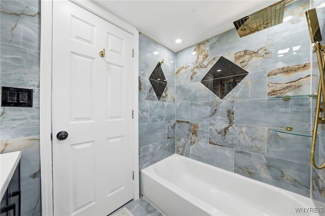 525 Buffalo Depew Boulevard, Cheektowaga, NY 14043