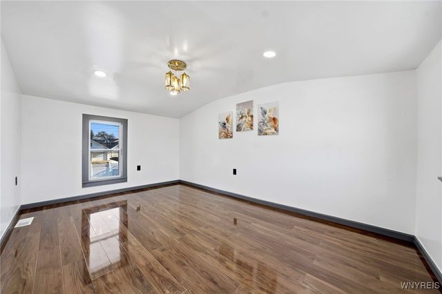 525 Buffalo Depew Boulevard, Cheektowaga, NY 14043