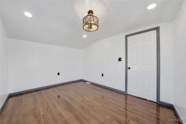 525 Buffalo Depew Boulevard, Cheektowaga, NY 14043