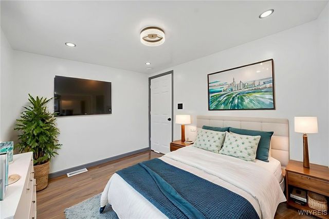 525 Buffalo Depew Boulevard, Cheektowaga, NY 14043