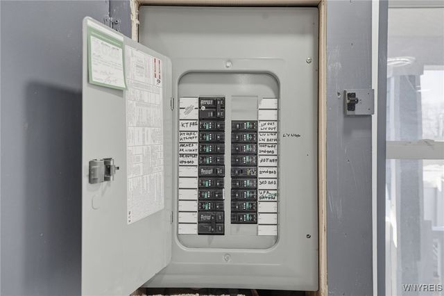 525 Buffalo Depew Boulevard, Cheektowaga, NY 14043