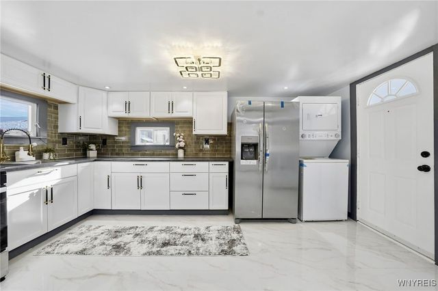 525 Buffalo Depew Boulevard, Cheektowaga, NY 14043