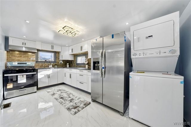 525 Buffalo Depew Boulevard, Cheektowaga, NY 14043