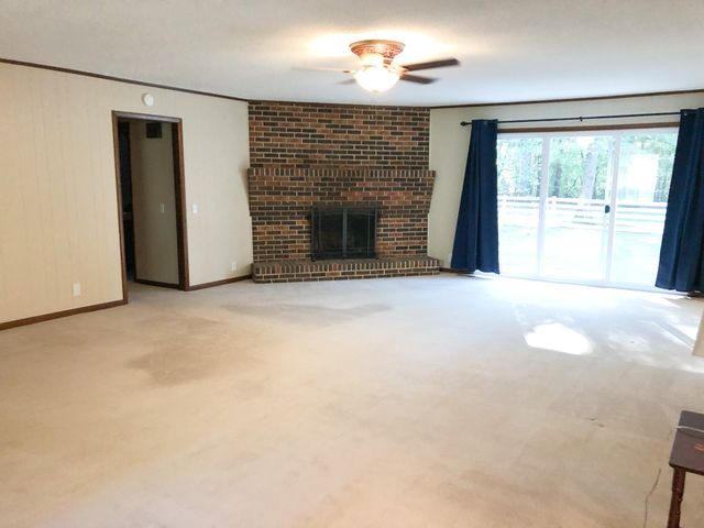 396 Harris Chapel Dr, Winchester, TN 37398