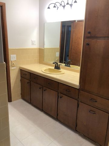 396 Harris Chapel Dr, Winchester, TN 37398