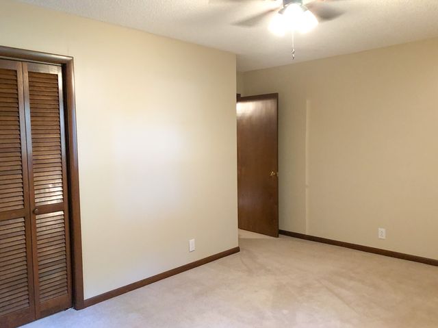 396 Harris Chapel Dr, Winchester, TN 37398