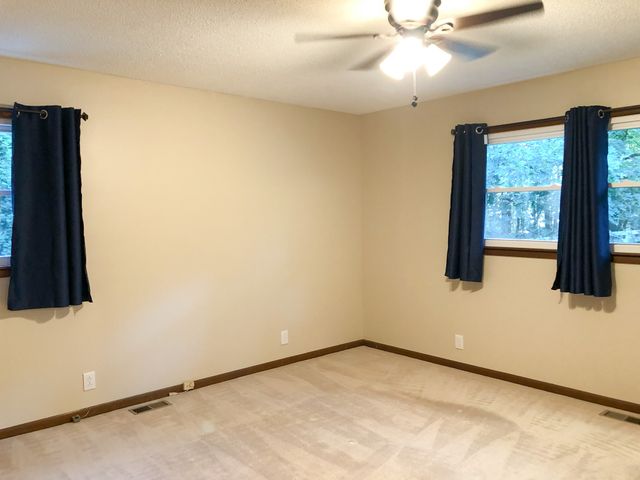 396 Harris Chapel Dr, Winchester, TN 37398