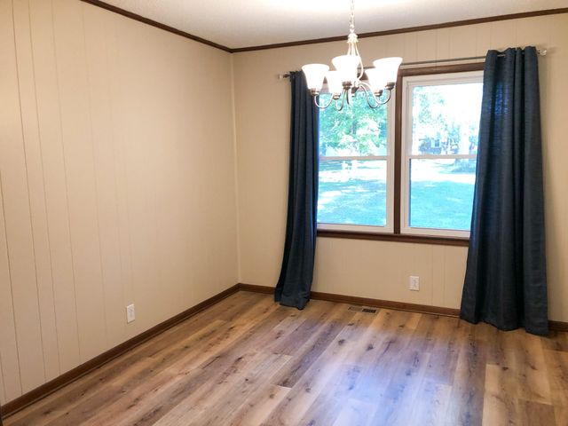 396 Harris Chapel Dr, Winchester, TN 37398