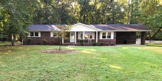 396 Harris Chapel Dr, Winchester, TN 37398