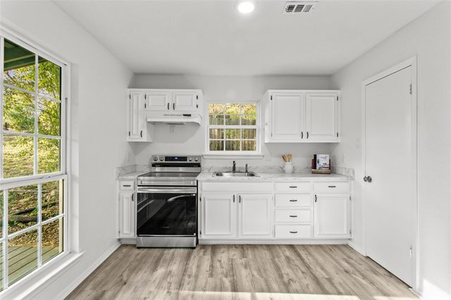 15407 A Fitzhugh PL, Dripping Springs, TX 78620
