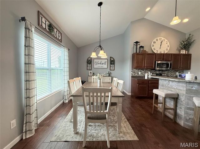268 Gabrielle Circle, Bethalto, IL 62010