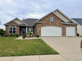 268 Gabrielle Circle, Bethalto, IL 62010