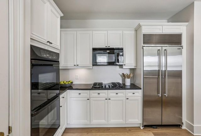 2500 Peachtree NW Road 405S, Atlanta, GA 30305