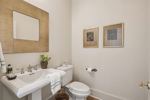 2500 Peachtree NW Road 405S, Atlanta, GA 30305