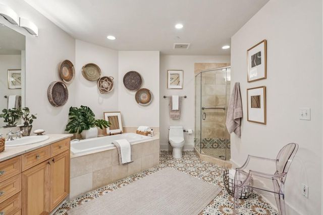 2500 Peachtree NW Road 405S, Atlanta, GA 30305