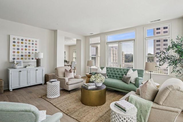 2500 Peachtree NW Road 405S, Atlanta, GA 30305