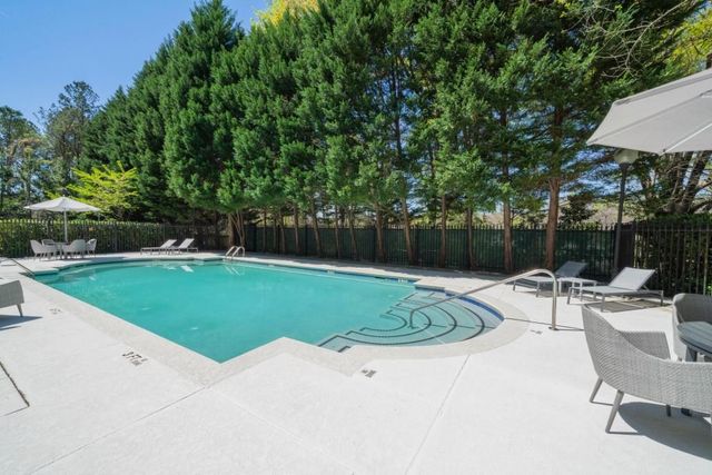 2500 Peachtree NW Road 405S, Atlanta, GA 30305