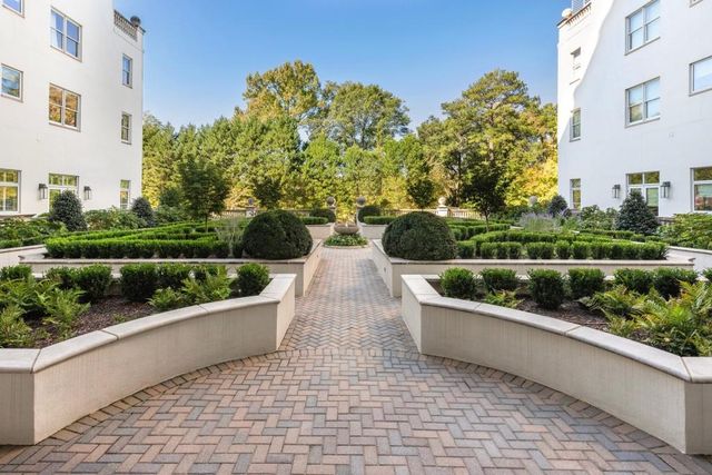 2500 Peachtree NW Road 405S, Atlanta, GA 30305