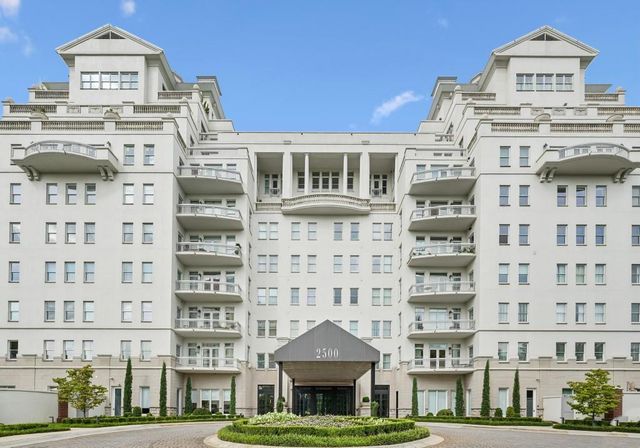 2500 Peachtree NW Road 405S, Atlanta, GA 30305