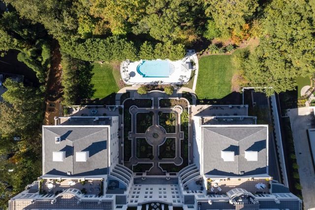 2500 Peachtree NW Road 405S, Atlanta, GA 30305