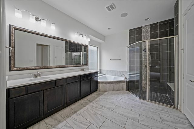 2501 Navarro Trail, Euless, TX 76039