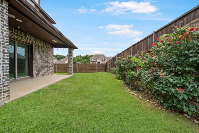 2501 Navarro Trail, Euless, TX 76039