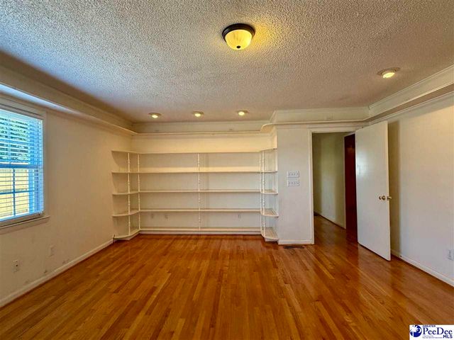 1115 N 4th Avenue, Dillon, SC 29536