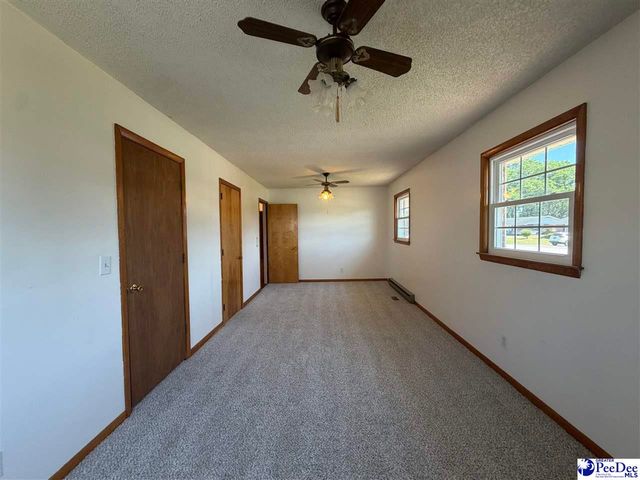 1115 N 4th Avenue, Dillon, SC 29536