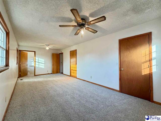 1115 N 4th Avenue, Dillon, SC 29536