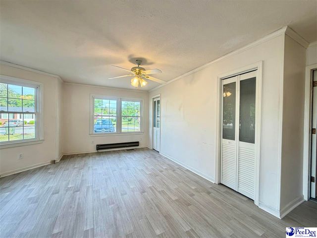 1115 N 4th Avenue, Dillon, SC 29536