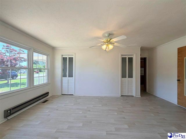 1115 N 4th Avenue, Dillon, SC 29536