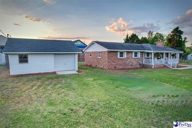 1115 N 4th Avenue, Dillon, SC 29536