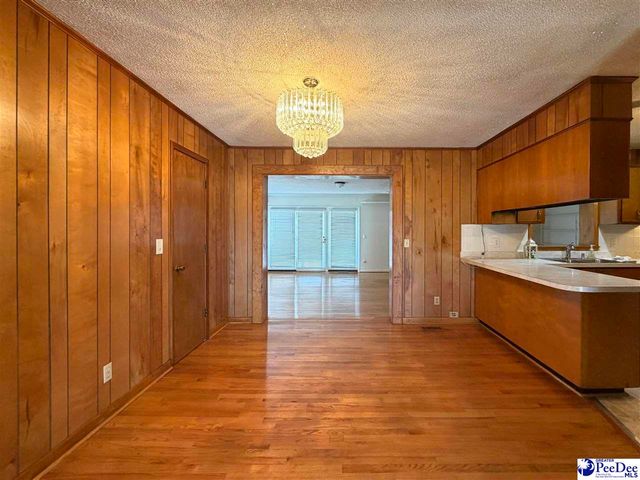 1115 N 4th Avenue, Dillon, SC 29536