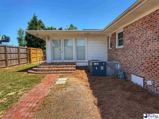 1115 N 4th Avenue, Dillon, SC 29536