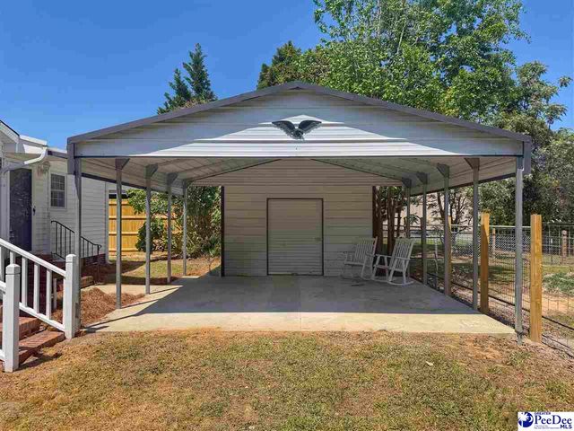 1115 N 4th Avenue, Dillon, SC 29536