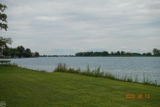 9450 S CHANNEL, Harsens Island, MI 48028