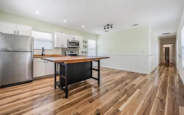 1325 W NORTH B STREET, Tampa, FL 33606