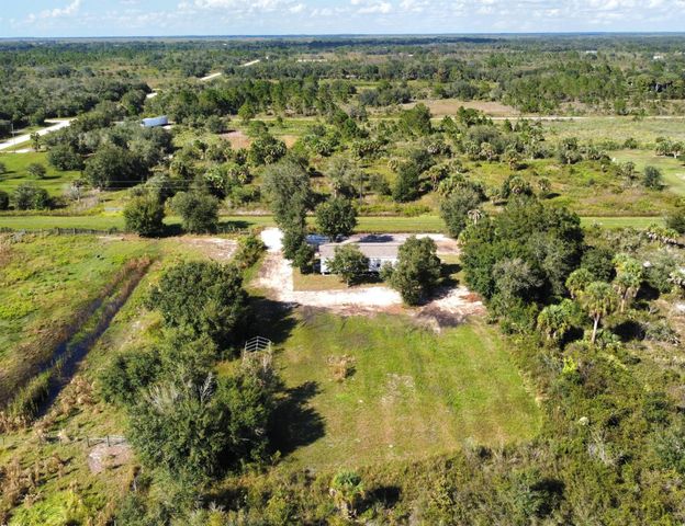 17484 NW 290 Street, Okeechobee, FL 34972