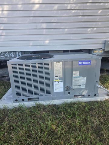 17484 NW 290 Street, Okeechobee, FL 34972