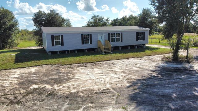 17484 NW 290 Street, Okeechobee, FL 34972