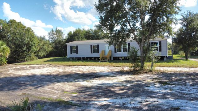 17484 NW 290 Street, Okeechobee, FL 34972