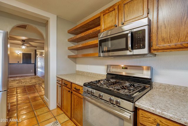 981 Oak Grove Road, Show Low, AZ 85901