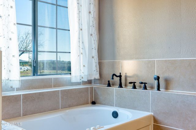 981 Oak Grove Road, Show Low, AZ 85901