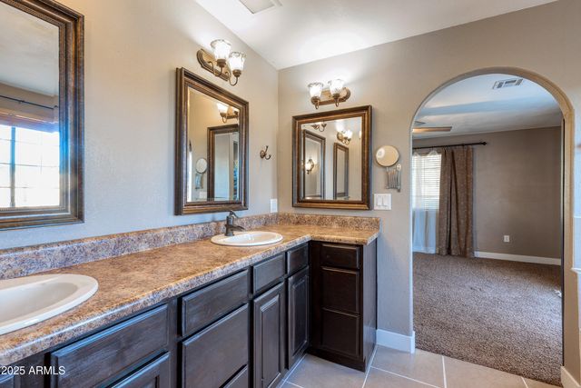 981 Oak Grove Road, Show Low, AZ 85901