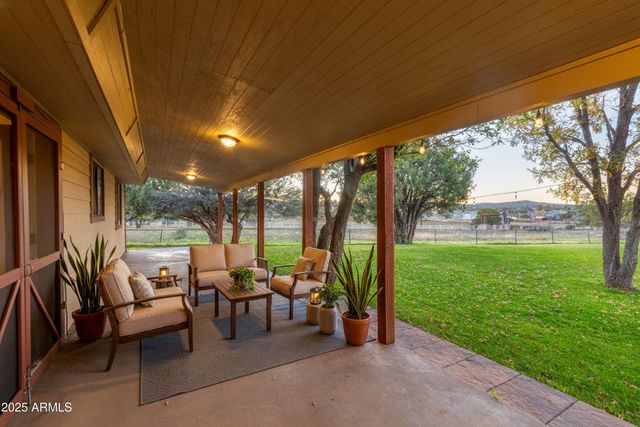 981 Oak Grove Road, Show Low, AZ 85901